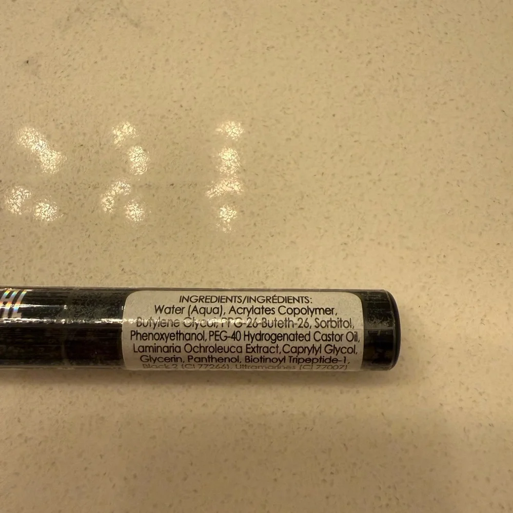 Lottie‎ Black Wing Woman Eyeliner